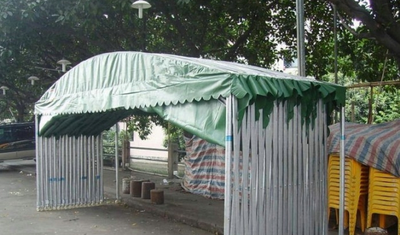 推拉蓬